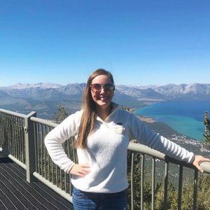 Meet your Posher, Kelly